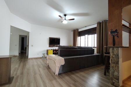 Casa à venda com 742m², 3 quartos e NaN vagas Casa à venda com 742m², 3 quartos e NaN vagasSala