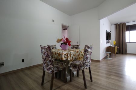 Casa à venda com 742m², 3 quartos e NaN vagas Casa à venda com 742m², 3 quartos e NaN vagasSala