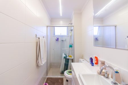 Apartamento para alugar com 194m², 4 quartos e 3 vagas Apartamento para alugar com 194m², 4 quartos e 3 vagasBanheiro da Suíte 1