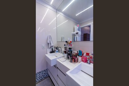 Apartamento para alugar com 194m², 4 quartos e 3 vagas Apartamento para alugar com 194m², 4 quartos e 3 vagasBanheiro da Suíte 4