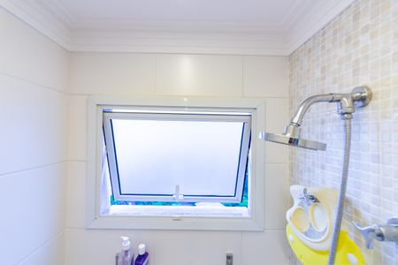 Apartamento para alugar com 194m², 4 quartos e 3 vagas Apartamento para alugar com 194m², 4 quartos e 3 vagasBanheiro da Suíte 1