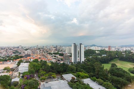 Apartamento para alugar com 194m², 4 quartos e 3 vagas Apartamento para alugar com 194m², 4 quartos e 3 vagasVista