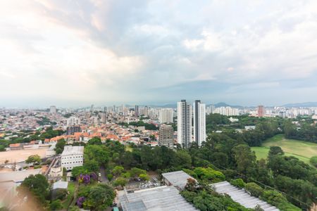 Apartamento para alugar com 194m², 4 quartos e 3 vagas Apartamento para alugar com 194m², 4 quartos e 3 vagasVista