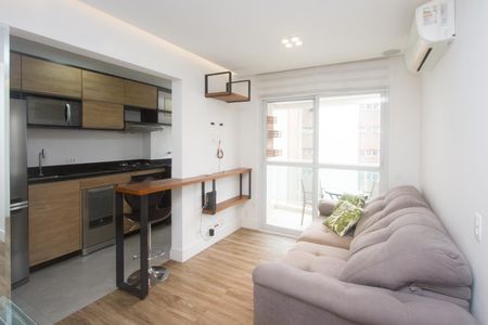 Apartamento à venda com 2 quartos, 70m² em Santo Amaro, São Paulo