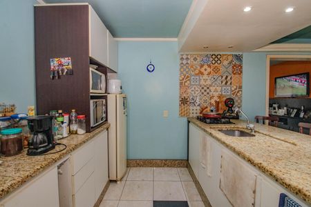 Casa à venda com 350m², 4 quartos e 3 vagasCozinha
