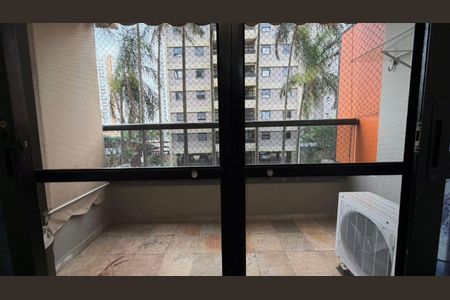 Apartamento à venda com 94m², 3 quartos e 1 vagaVaranda