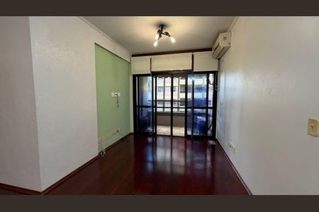 Sala de apartamento para alugar com 3 quartos, 94m² em Taquaral, Campinas