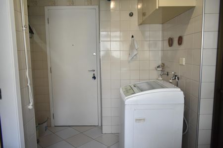 Apartamento à venda com 94m², 3 quartos e 1 vagaÁrea de Serviço