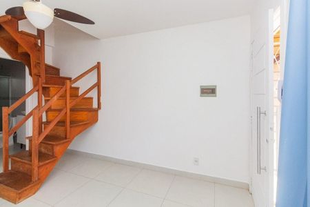 Sala  de casa de condomínio à venda com 2 quartos, 98m² em Morro Santana, Porto Alegre
