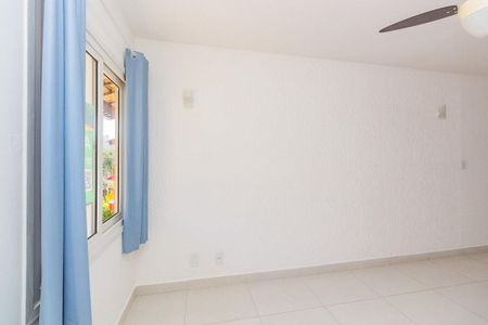 Sala  de casa de condomínio à venda com 2 quartos, 98m² em Morro Santana, Porto Alegre