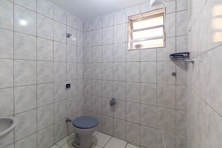 Casa para alugar com 63m², 2 quartos e 1 vaga Casa para alugar com 63m², 2 quartos e 1 vagaBanheiro