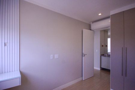 Quarto 2 de apartamento para alugar com 2 quartos, 45m² em Vila Dom Pedro I, São Paulo