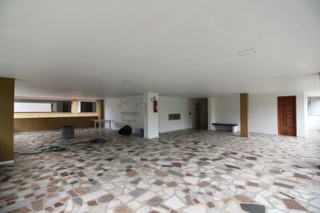 Apartamento à venda com 300m², 3 quartos e 2 vagasSalão de Festas