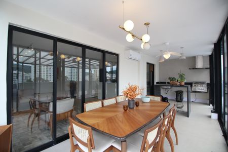 Apartamento à venda com 300m², 3 quartos e 2 vagasVaranda Gourmet