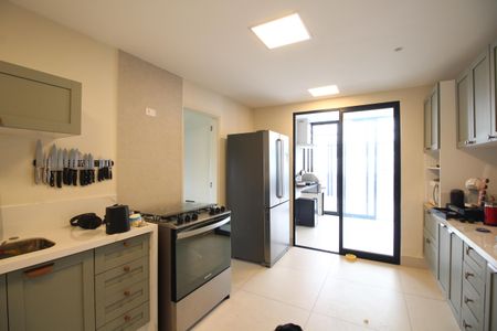 Apartamento à venda com 300m², 3 quartos e 2 vagasCozinha