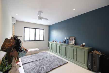 Apartamento à venda com 300m², 3 quartos e 2 vagasQuarto 1