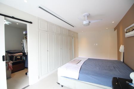 Apartamento à venda com 300m², 3 quartos e 2 vagasQuarto 3