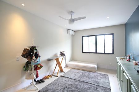 Apartamento à venda com 300m², 3 quartos e 2 vagasQuarto 1