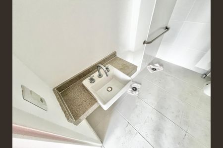 Studio para alugar com 28m², 1 quarto e sem vaga Studio para alugar com 28m², 1 quarto e sem vagaBanheiro