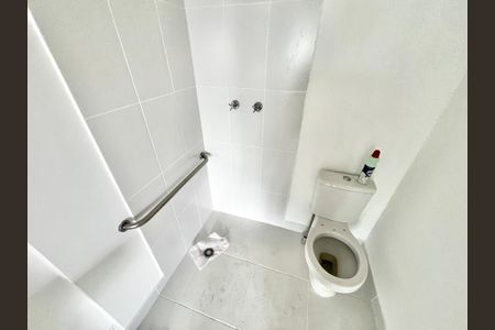 Studio para alugar com 28m², 1 quarto e sem vaga Studio para alugar com 28m², 1 quarto e sem vagaBanheiro
