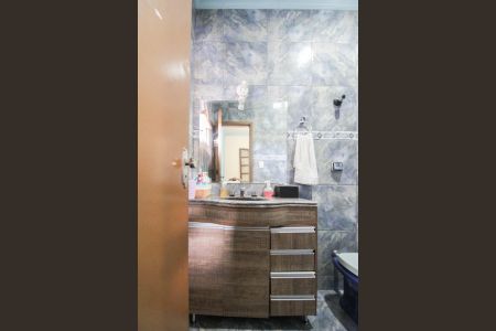 Casa à venda com 360m², 4 quartos e 2 vagas Casa à venda com 360m², 4 quartos e 2 vagasBanheiro da Suíte