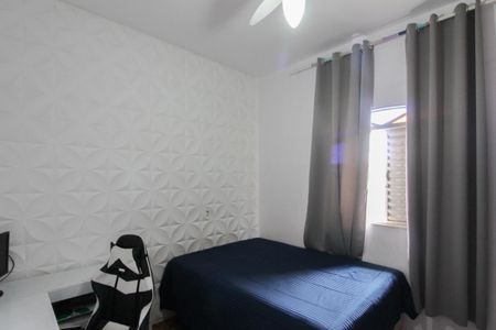 Casa à venda com 360m², 4 quartos e 2 vagas Casa à venda com 360m², 4 quartos e 2 vagasQuarto 1