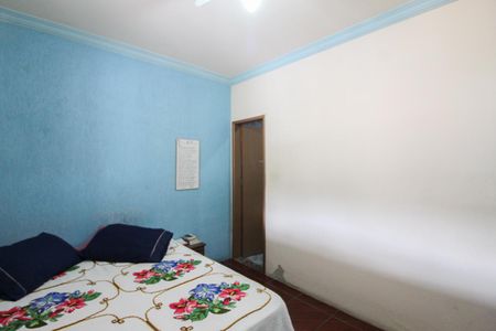 Casa à venda com 360m², 4 quartos e 2 vagas Casa à venda com 360m², 4 quartos e 2 vagasSuíte