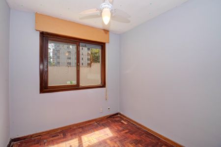 Quarto 1 de apartamento para alugar com 3 quartos, 74m² em Rio Branco, Porto Alegre