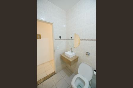 Casa para alugar com 98m², 2 quartos e 1 vaga Casa para alugar com 98m², 2 quartos e 1 vagaBanheiro