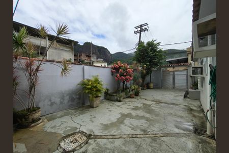 Casa de condomínio para alugar com 90m², 3 quartos e 3 vagas