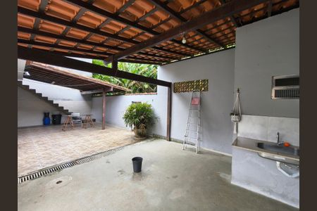 Casa de condomínio para alugar com 90m², 3 quartos e 3 vagas