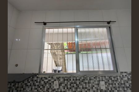 Casa de condomínio para alugar com 90m², 3 quartos e 3 vagas