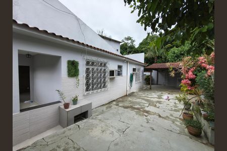 Casa de condomínio para alugar com 90m², 3 quartos e 3 vagas