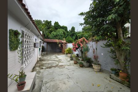 Casa de condomínio para alugar com 90m², 3 quartos e 3 vagas