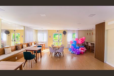 Apartamento para alugar com 40m², 2 quartos e sem vaga Apartamento para alugar com 40m², 2 quartos e sem vagaÁrea comum - Salão de festas