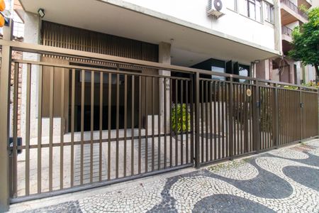 Apartamento à venda com 48m², 1 quarto e 1 vagaFachada