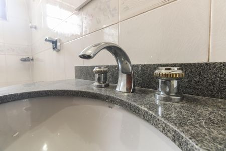 Casa para alugar com 150m², 3 quartos e 2 vagasBanheiro Social 