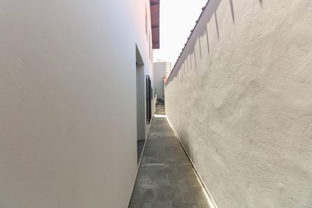 Casa para alugar com 150m², 3 quartos e 2 vagasCorredor Lateal 