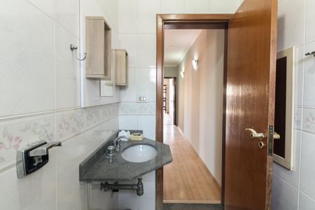 Casa para alugar com 150m², 3 quartos e 2 vagasBanheiro Social 