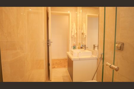 Apartamento à venda com 189m², 3 quartos e 2 vagas Apartamento à venda com 189m², 3 quartos e 2 vagasBanheiro