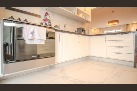 Apartamento à venda com 189m², 3 quartos e 2 vagas Apartamento à venda com 189m², 3 quartos e 2 vagasCozinha - Armários