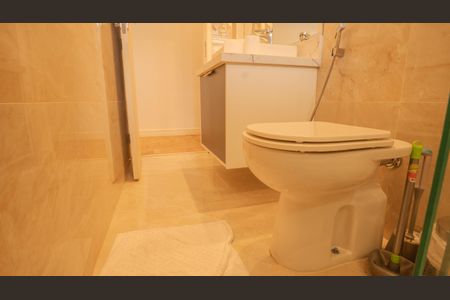 Apartamento à venda com 189m², 3 quartos e 2 vagas Apartamento à venda com 189m², 3 quartos e 2 vagasBanheiro