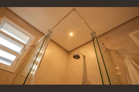 Apartamento à venda com 189m², 3 quartos e 2 vagas Apartamento à venda com 189m², 3 quartos e 2 vagasBanheiro da Suíte