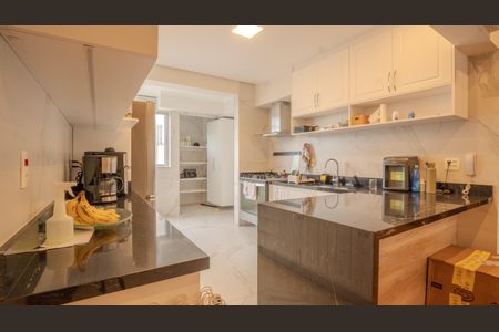 Apartamento à venda com 189m², 3 quartos e 2 vagas Apartamento à venda com 189m², 3 quartos e 2 vagasCozinha