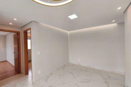 Apartamento à venda com 56m², 2 quartos e 1 vaga Apartamento à venda com 56m², 2 quartos e 1 vagaSala