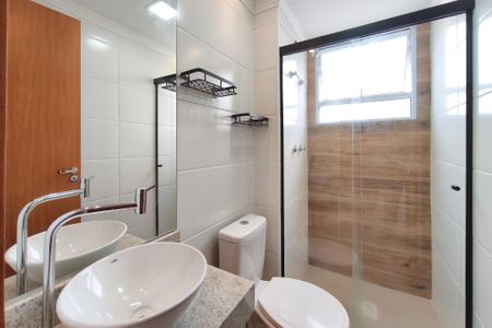 Apartamento à venda com 56m², 2 quartos e 1 vaga Apartamento à venda com 56m², 2 quartos e 1 vagaBanheiro Suíte