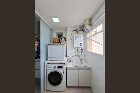 Apartamento à venda com 93m², 2 quartos e 2 vagas Apartamento à venda com 93m², 2 quartos e 2 vagasÁrea de Serviço