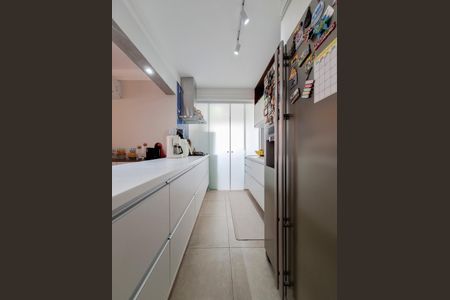 Apartamento à venda com 93m², 2 quartos e 2 vagas Apartamento à venda com 93m², 2 quartos e 2 vagasCozinha
