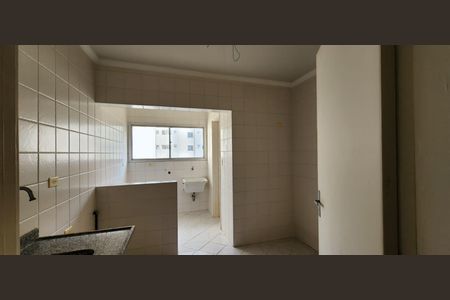 Cozinha de apartamento à venda com 3 quartos, 68m² em Jardim Pinheiros, São Paulo