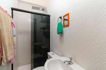 Casa de condomínio à venda com 112m², 3 quartos e 3 vagas Casa de condomínio à venda com 112m², 3 quartos e 3 vagasBanheiro da Suíte